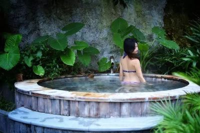 中國溫泉之都,來自地下3000米的溫泉,竟能排毒養顏,治療疥瘡!