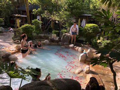 冬天一定要去騰沖泡溫泉