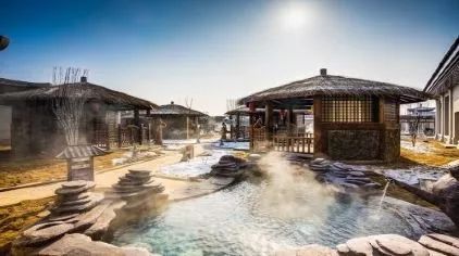 天津1月的活動(dòng)實(shí)在太多了!冰雕、冰瀑、溫泉、滑雪,每個(gè)周末不重樣!